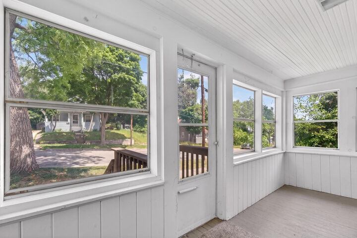 Property Photo: 439 Madison Street MI 49202