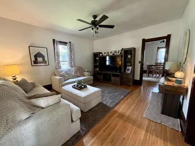 Property Photo: 109 4th Avenue IL 61342
