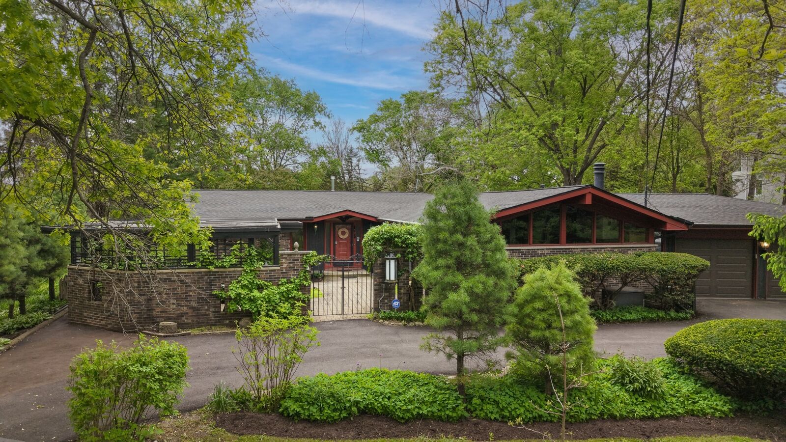 Property Photo:  28W521 Purnell Road  IL 60185 