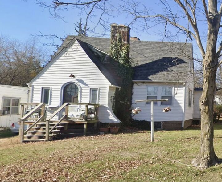 Property Photo:  605 S 24th Street  IL 62864 