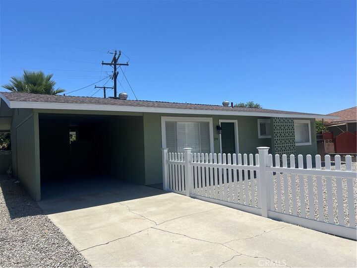 Property Photo: 291 Mary CA 92543