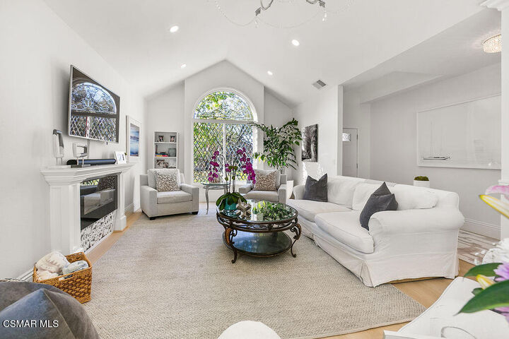 Property Photo: 2181 Brookfield Drive CA 91362