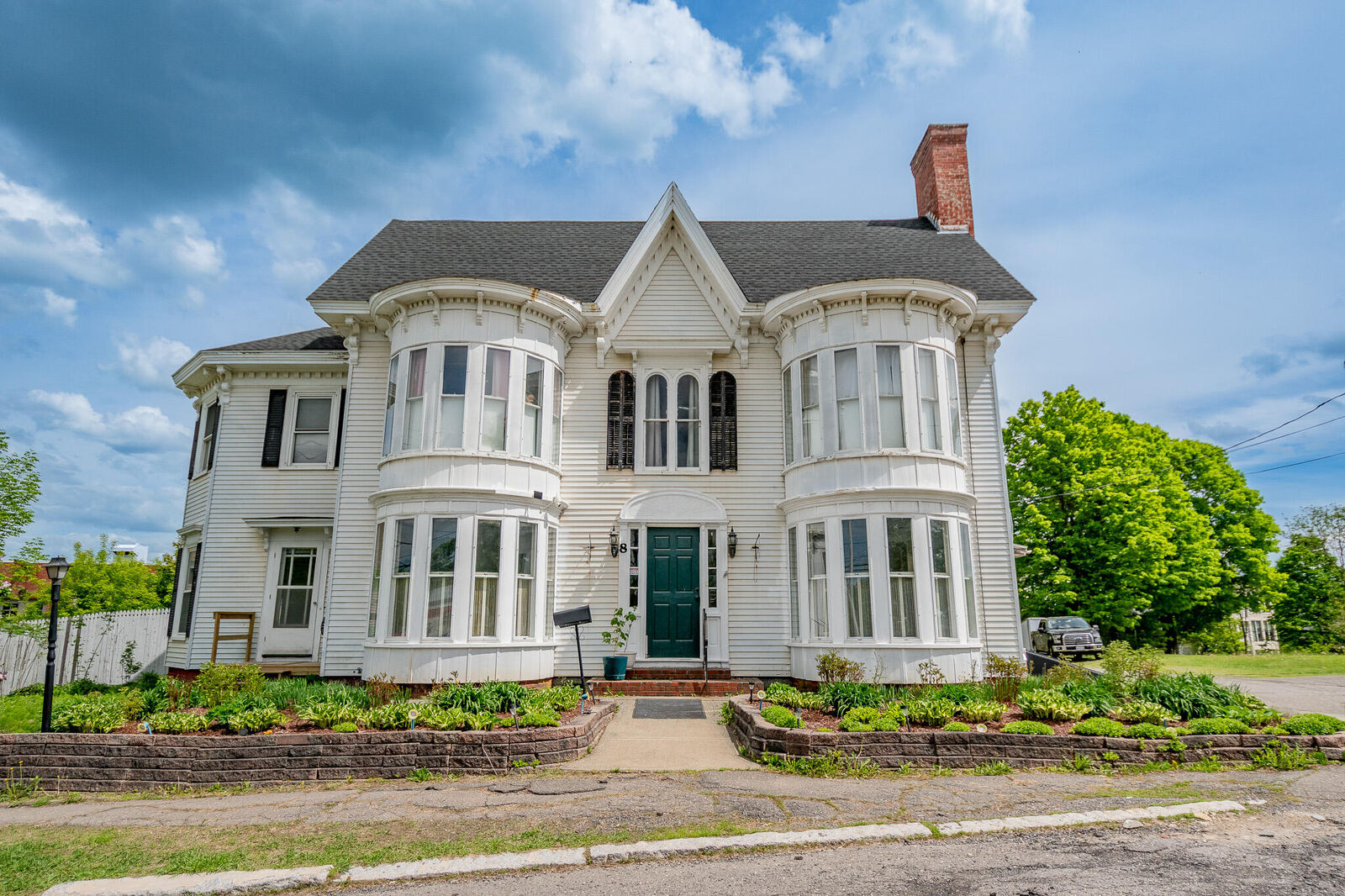 Property Photo: 8 Monument Square ME 04426
