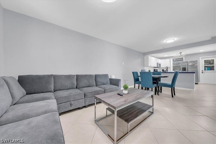Property Photo: 2750 Manorca Avenue A FL 34112
