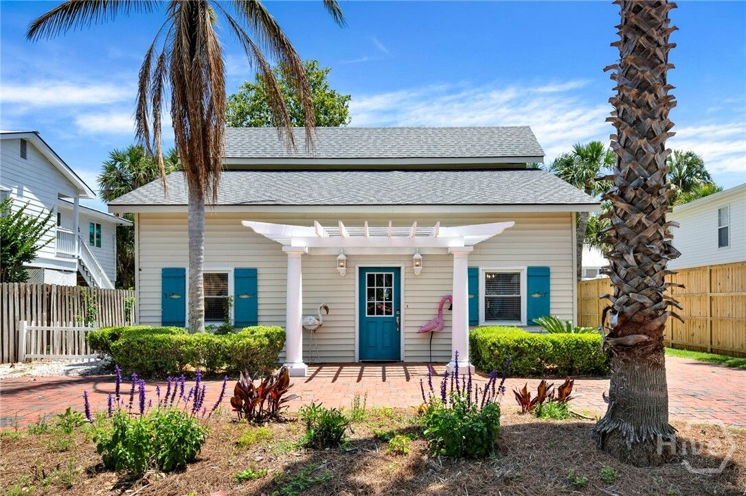 Property Photo: 1406 Jones Avenue GA 31328