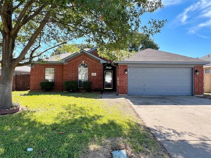 Property Photo:  4021 Busch Gardens Drive  TX 76123 