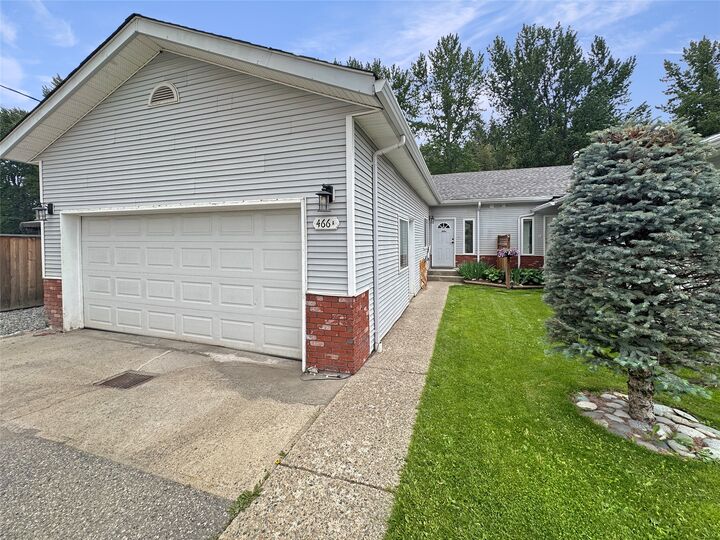 Property Photo: 466 Corina Avenue A BC V0X 1W0