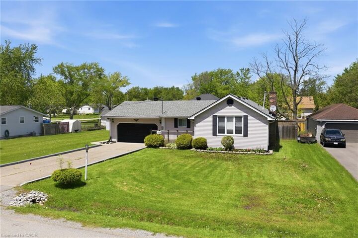 Property Photo: 3132 Evadere Avenue ON L0S 1N0