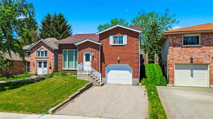 Property Photo:  146 Bankside Drive Lower  ON N2N 3E4 