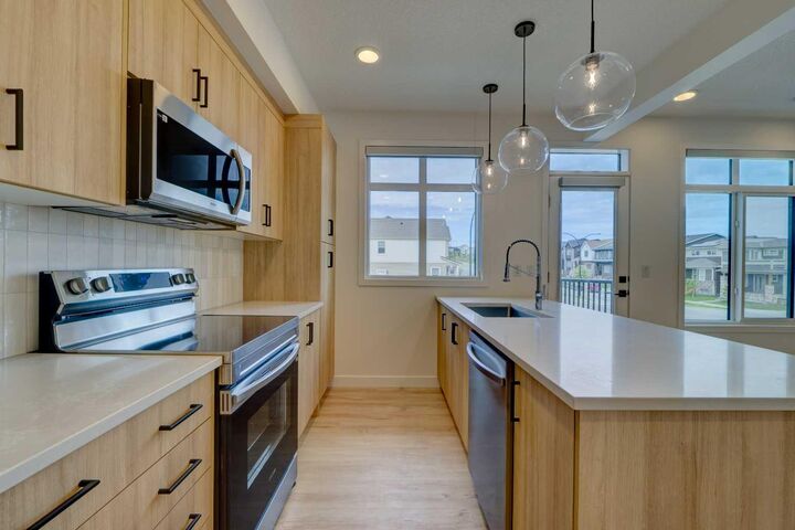 14832 1 Street NW — photo 1