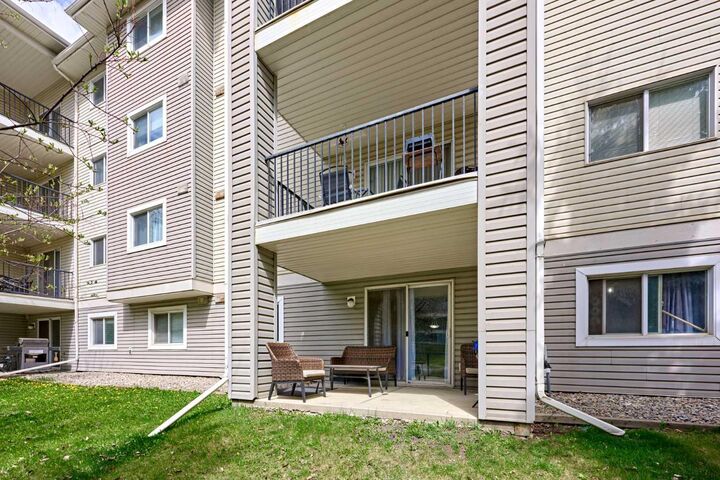 Property Photo: 4975 130 Avenue SE 2105 AB T2Z 4P1