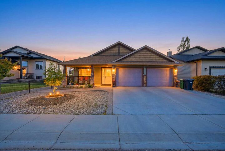 203 Hillcrest Boulevard — photo 1