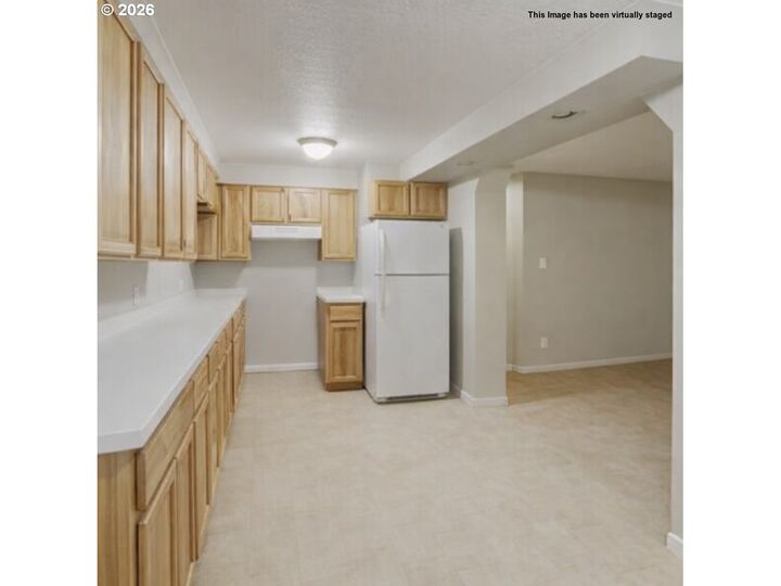 Property Photo:  625 N Buffalo St  OR 97217 