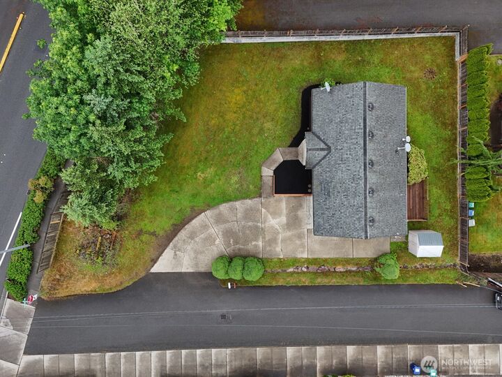 Property Photo:  13804  Redmond Way  WA 98052 