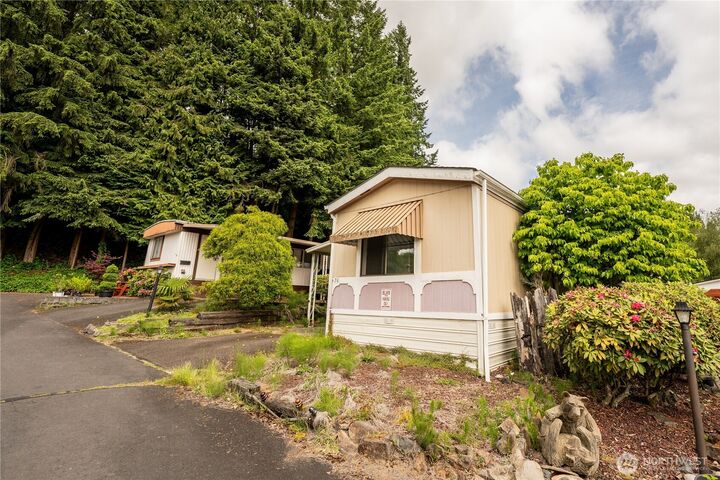 Property Photo: 1965 West Side Highway 76 WA 98626