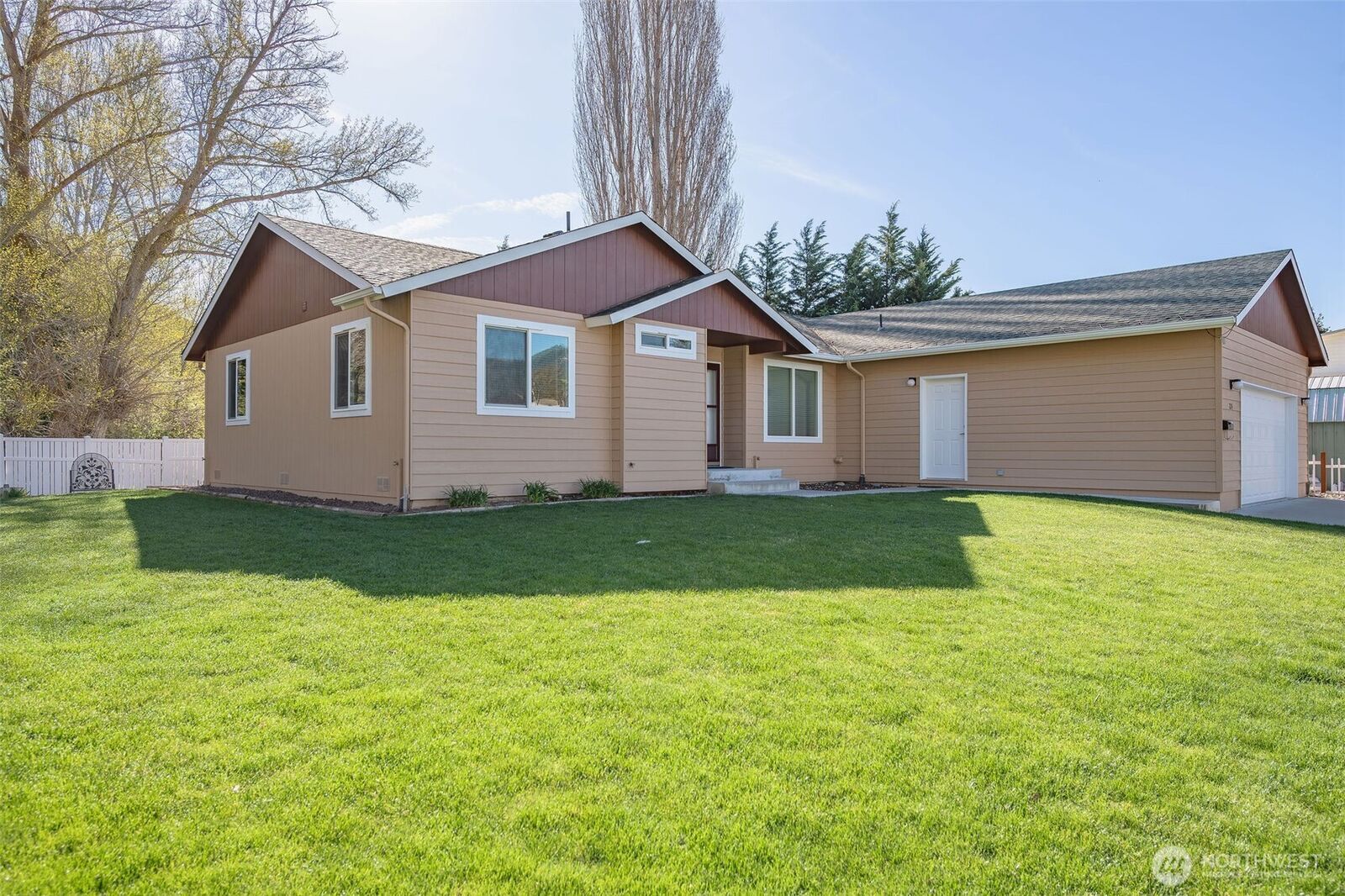 Property Photo: 224 Vine Street WA 98815