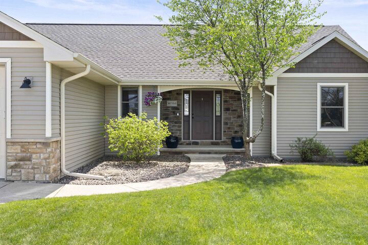 Property Photo:  W7133 Englewood Drive  WI 54942-8108 