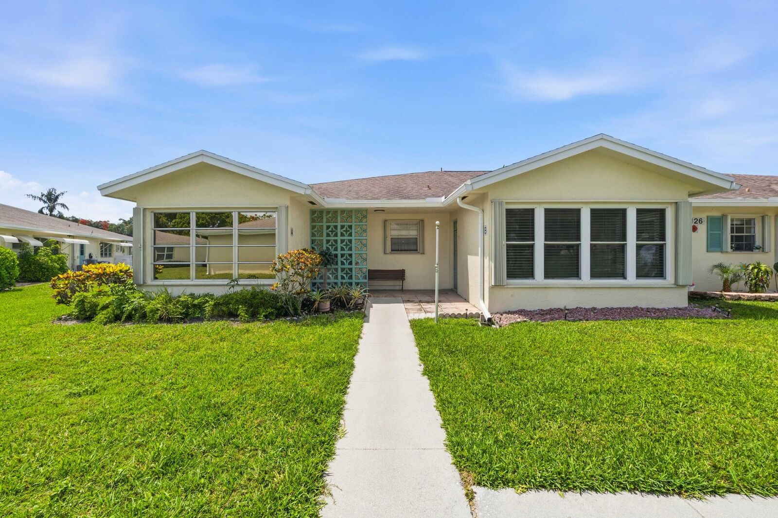 Property Photo:  5126 Lakefront Boulevard B  FL 33484 