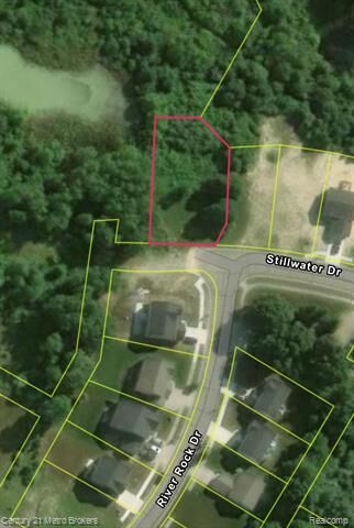 Property Photo:  #63 Stillwater Drive  MI 48423 