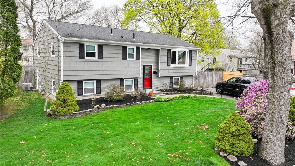 Property Photo:  47 Long Street  RI 02888 