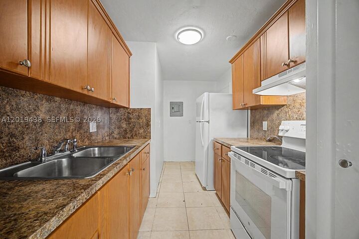 Property Photo:  7256 SW 94th Pl A8  FL 33173 