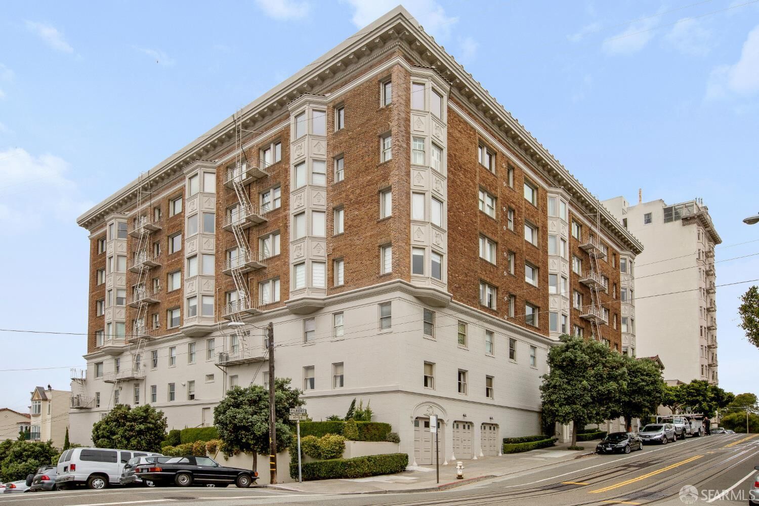 Property Photo:  2111 Hyde Street 405  CA 94109 