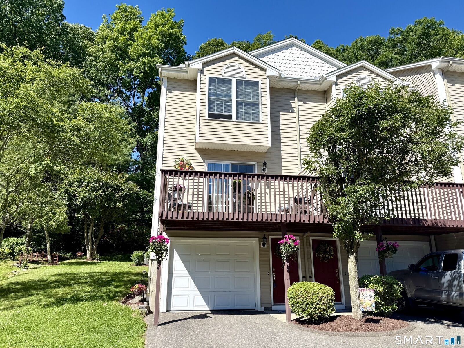 Property Photo:  40 Trolley Bridge Road 9  CT 06484 