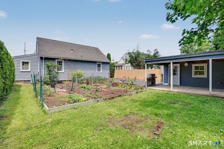 Property Photo:  39 Austin Road  CT 06460 
