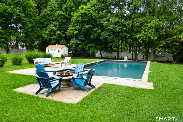 Property Photo:  22 Sturges Commons  CT 06880 
