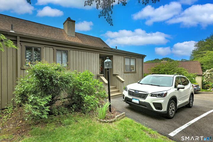Property Photo: 778 Quinnipiac Lane A CT 06614