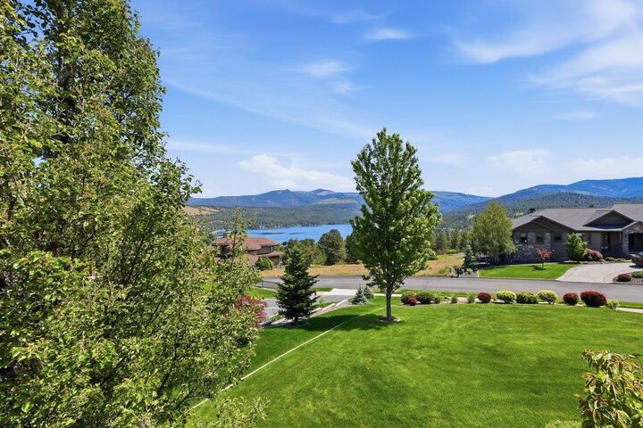 Property Photo: 350 S Legend Tree Dr WA 99019