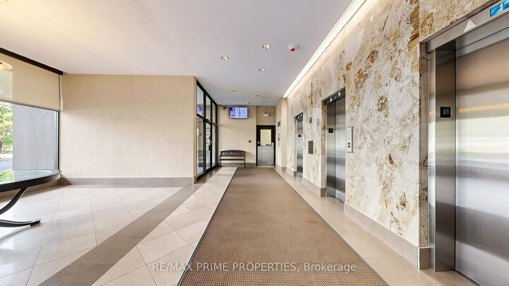 Property Photo: 1455 Lawrence Avenue W 1404 ON M6L 1B1
