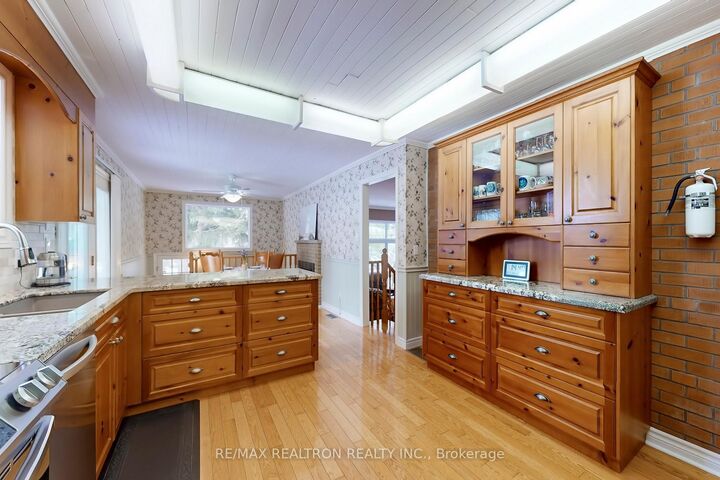 26 Kennedy Road — photo 1
