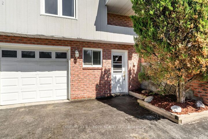 Property Photo:  2823 Small Street  ON L9S 1H2 