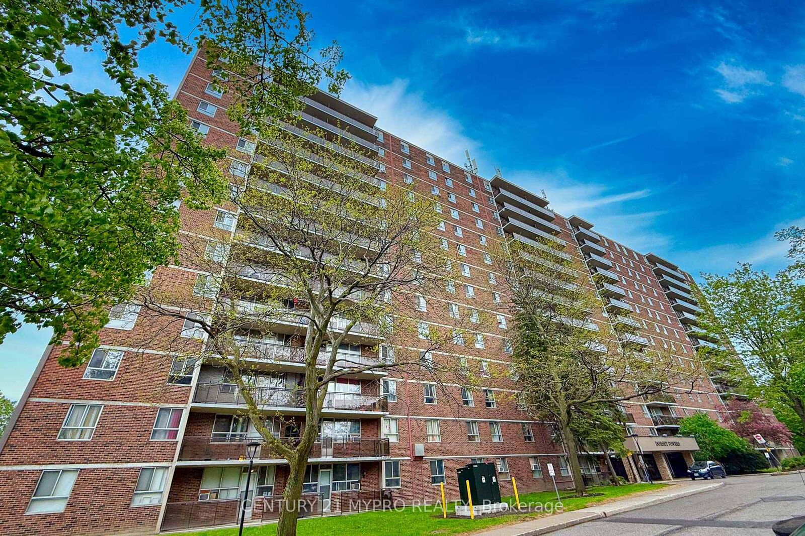 Property Photo:  1950 Kennedy Road 207  ON M1P 4S9 