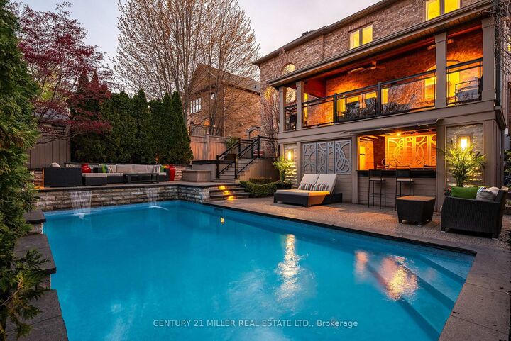 Property Photo: 1392 Clearwater Crescent ON L6H 7J5