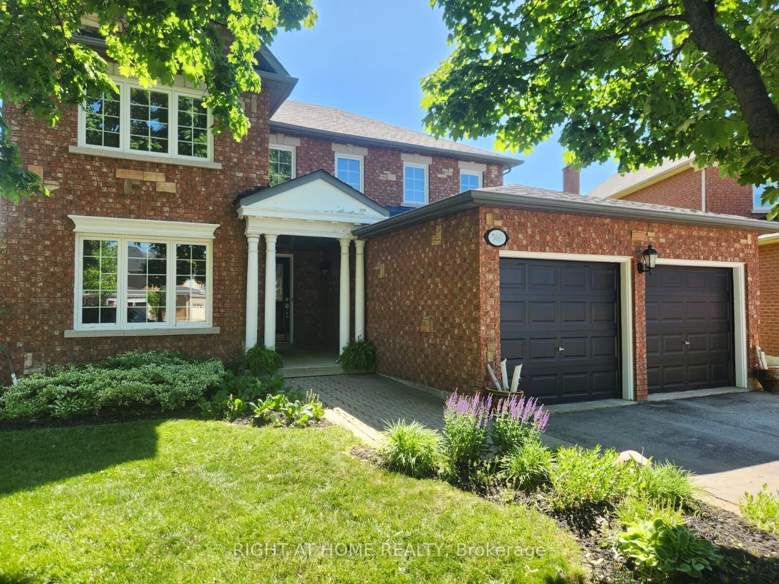 Property Photo: 560 Chagall Court ON L5R 3A8
