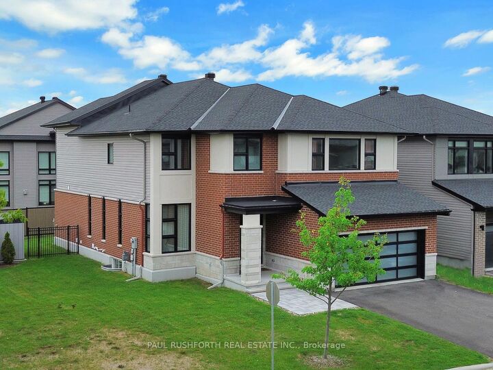 Property Photo: 970 Islington Way ON K1T 0T9