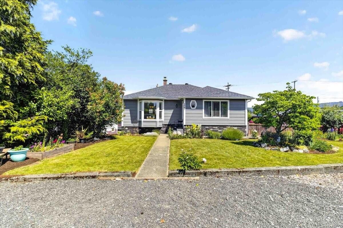 Property Photo: 4907 Morton St BC V9Y 3S8