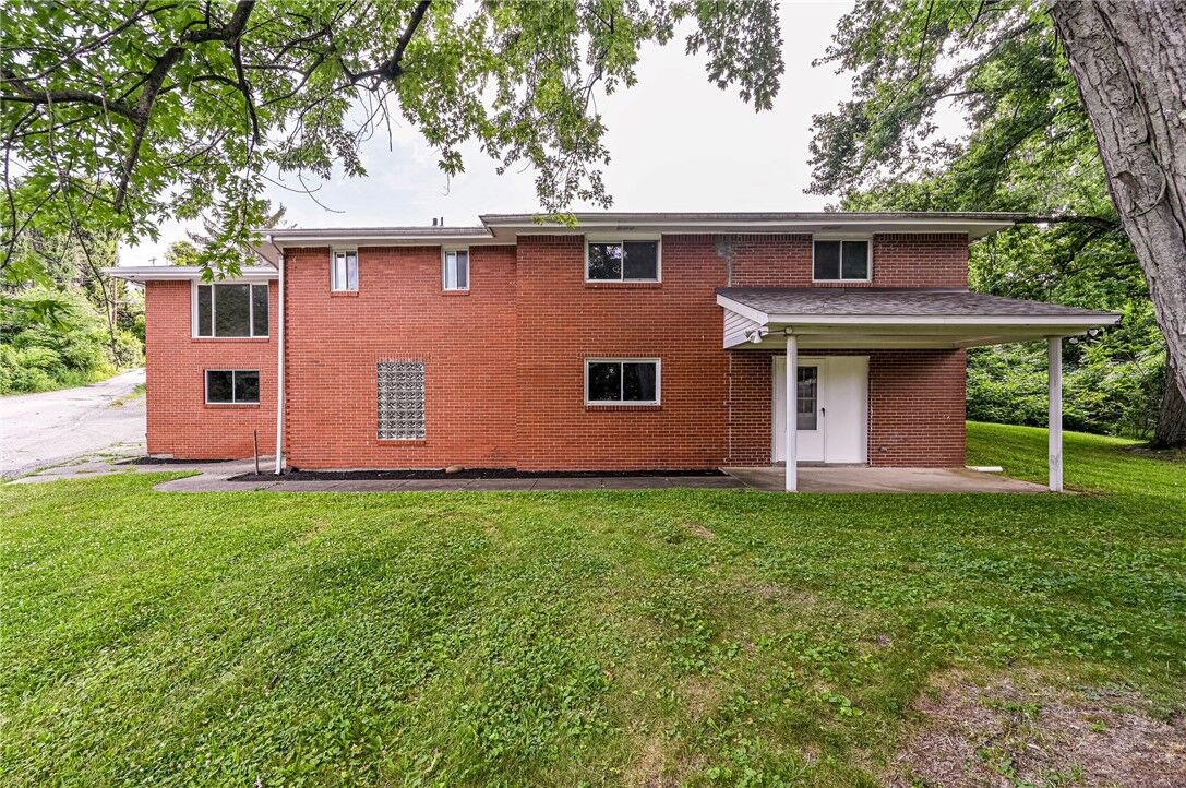 Property Photo:  5601 Rodgers Street  PA 15207 
