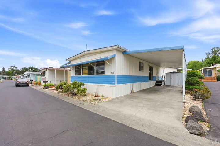 Property Photo:  512 Colonial Park Drive  CA 95403 