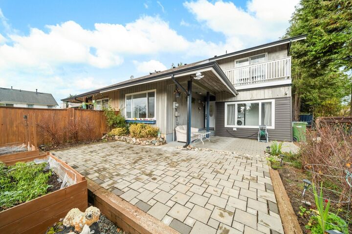 2725 Sandon Drive — photo 1