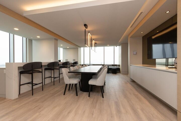 Photo de la propriété:  567 Emerson Street 2506  BC V3J 0M8 