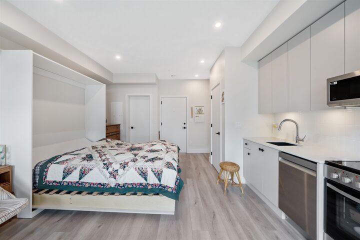 Property Photo: 45511 Campus Drive 208 BC V2R 6K8