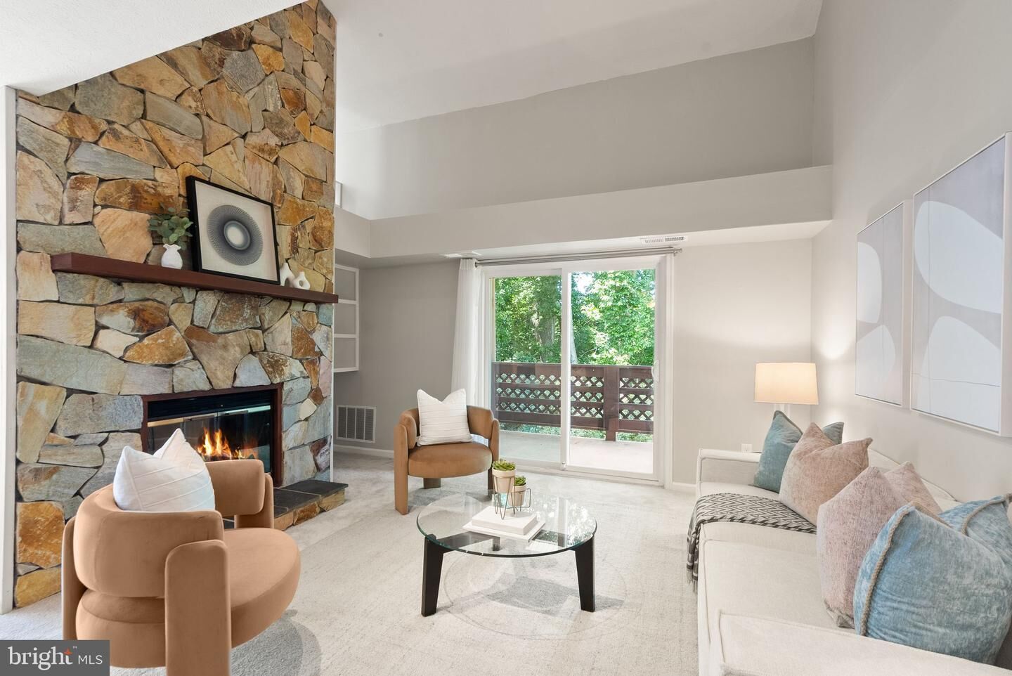 Property Photo: 10158 Oakton Terrace Road VA 22124