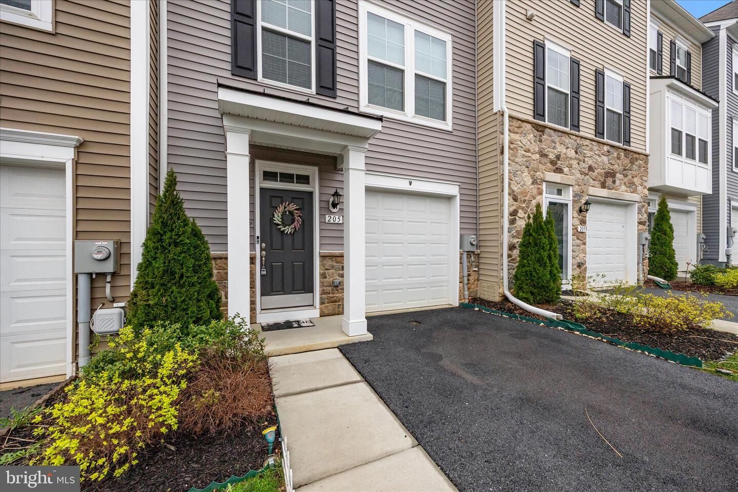 Property Photo:  205 Union Ridge Drive  WV 25414 