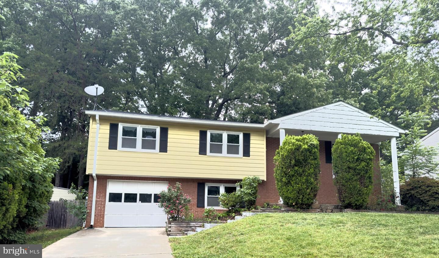 Property Photo:  13829 Delaney  VA 22193 