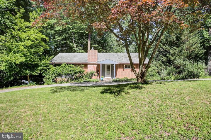 Property Photo:  9 Wren Trail  PA 17320 