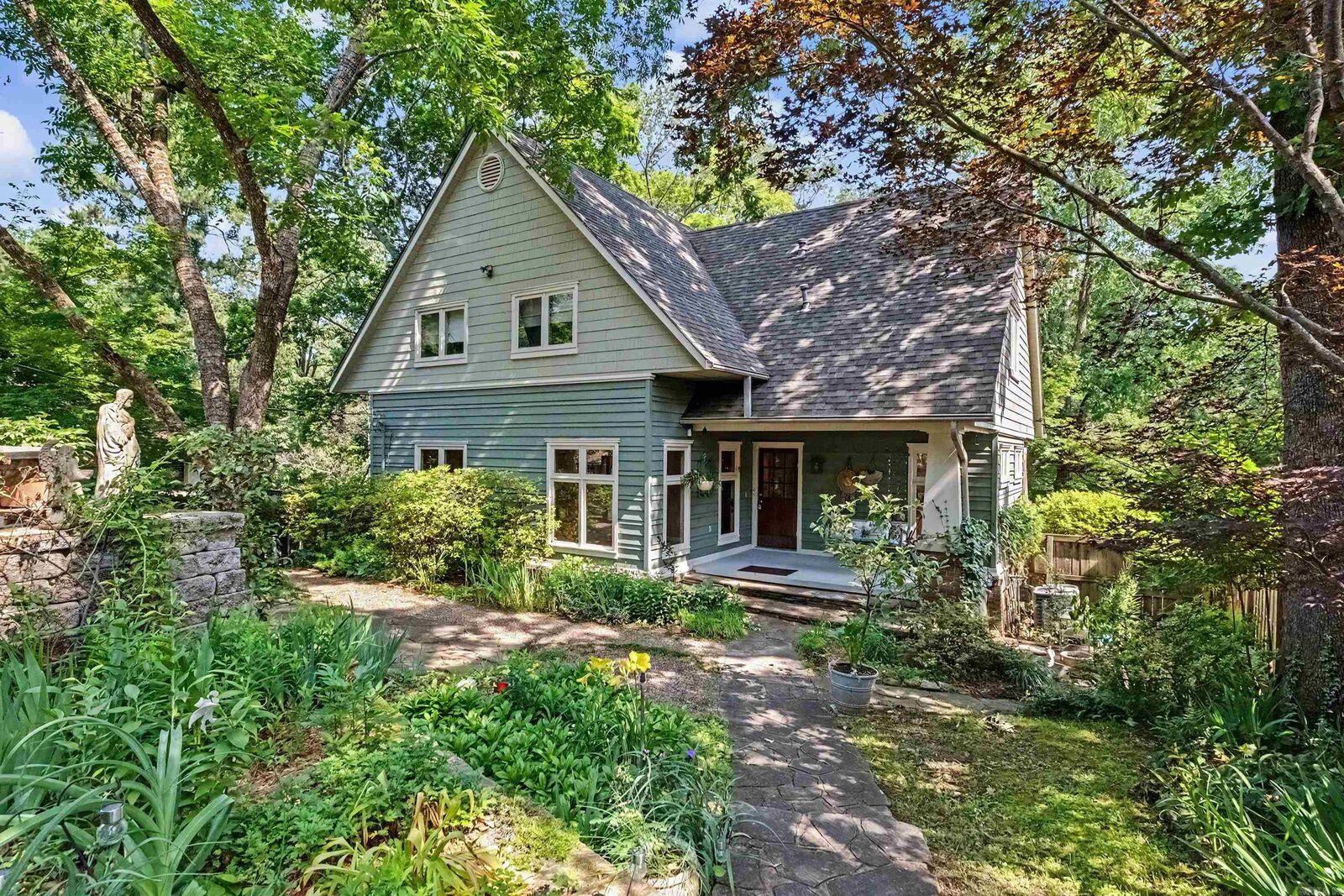 Property Photo: 3905 N Lookout Street AR 72205