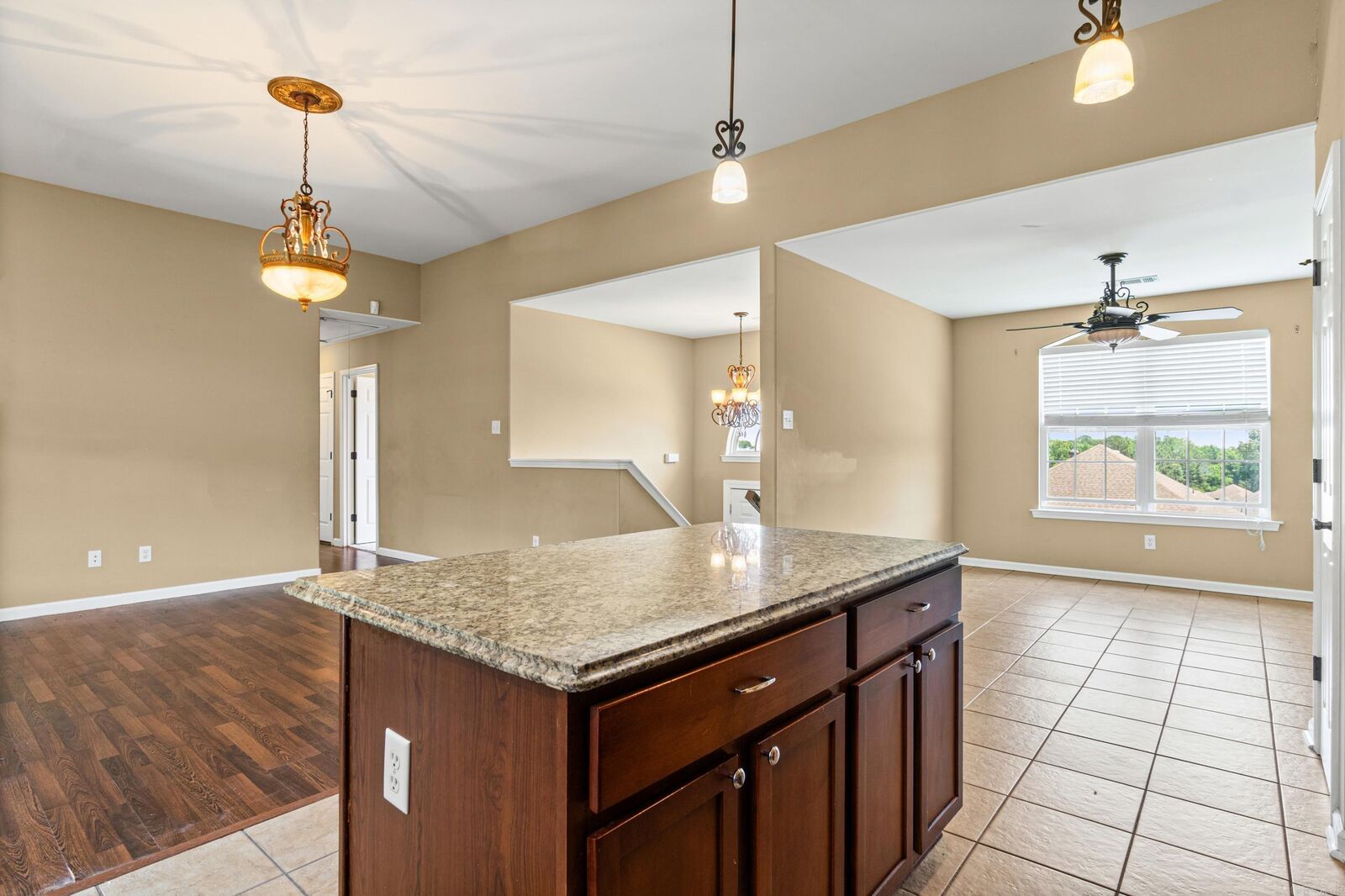 Property Photo: 1007 Clinton Court AR 72002